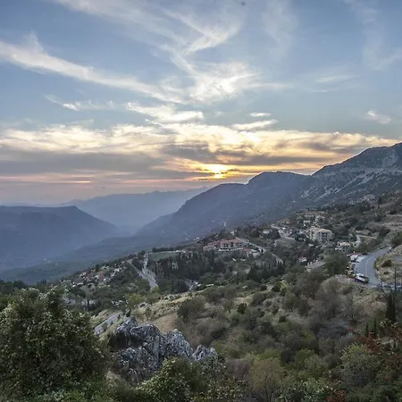 Holiday home Tripio Lithari Arachova